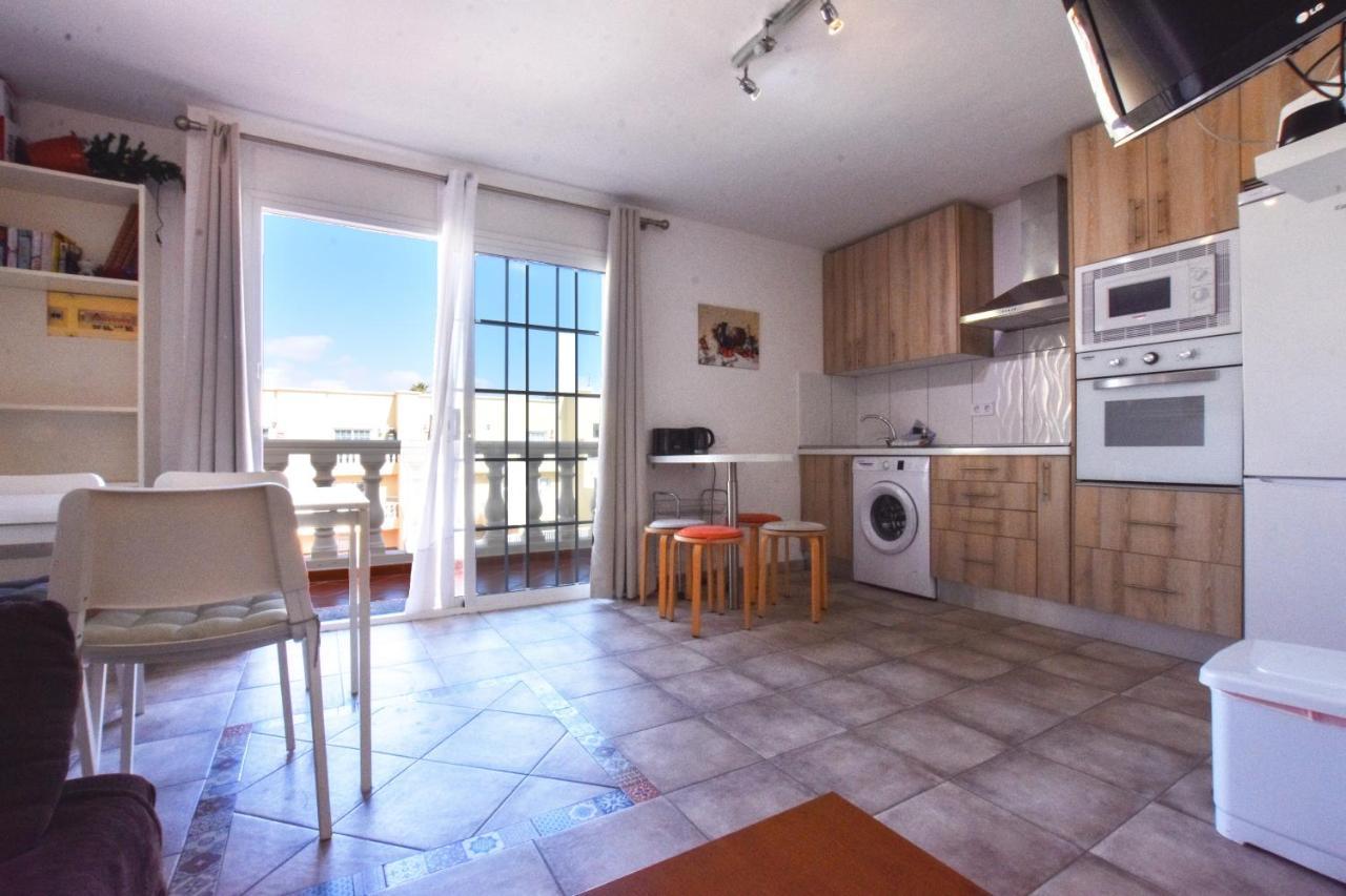 Book Jet - Lovely Arenas Pool&wifi Appartement *